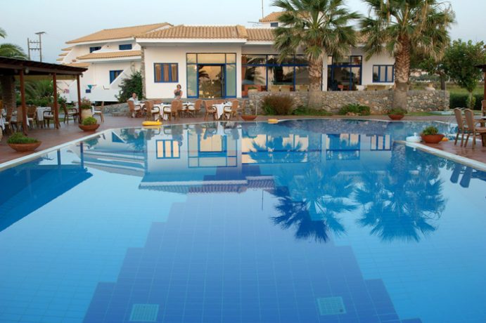 Oasis Hotel, Kyparissia, Greece - Hotelandtennis.com