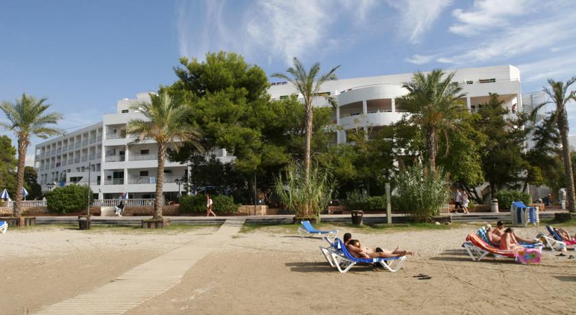 ses savines hotel apartments to ocean beach ibiza